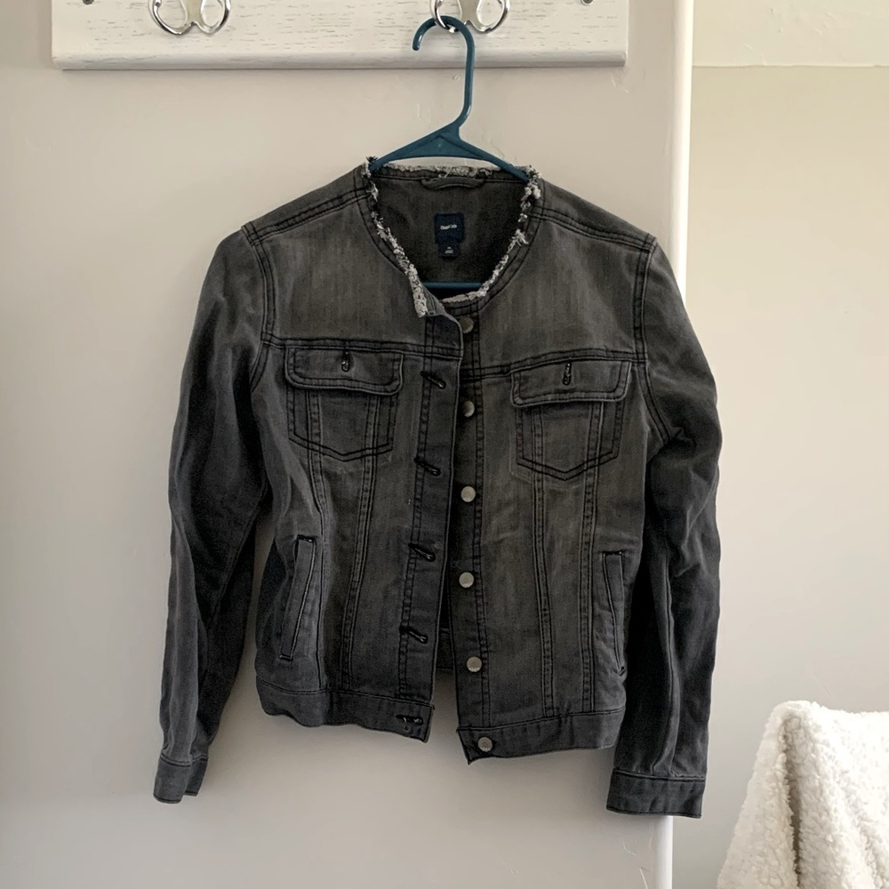 Gap gray distressed jacket size XL child